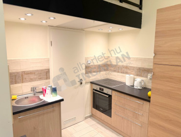 Bajcsy-Zsilinszky út-budapest-v-kerulet-bajcsy-zsilinszky-ut_4.jpg