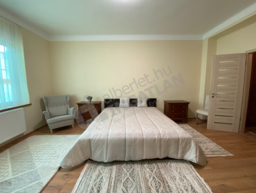 József Attila utca-budapest-v-kerulet-jozsef-attila-utca_12.jpg