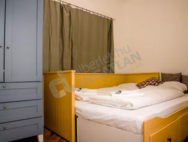 Várfok utca-budapest-i-kerulet-varfok-utca_10.jpg