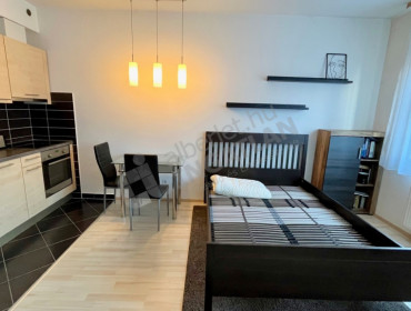 Corvin sétány-budapest-viii-kerulet-corvin-setany_3.jpg