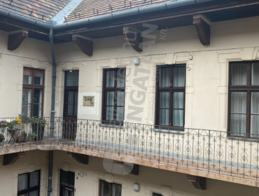 Országház utca-budapest-i-kerulet-orszaghaz-utca_16.jpg