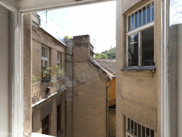 Várkert rakpart-budapest-i-kerulet-vam-utca_10.jpg