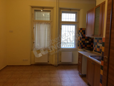 Németvölgyi út-budapest-xii-kerulet-nemetvolgyi-ut_8.jpg