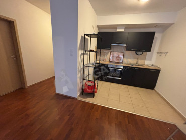 Corvin sétány-budapest-viii-kerulet-corvin-setany_3.jpg