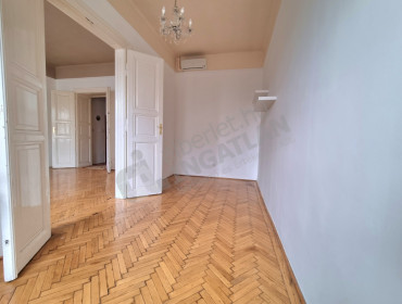 Bajcsy-Zsilinszky út-budapest-v-kerulet-bajcsy-zsilinszky-ut_4.jpg