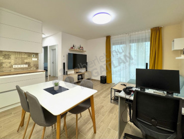 Örs vezér tere-budapest-x-kerulet-ors-vezer-tere_3.jpg