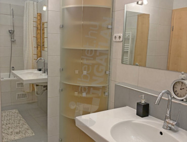 Balázs Béla utca-budapest-ix-kerulet-balazs-bela-utca_14.jpg