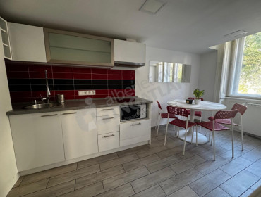 Erzsébet körút-budapest-vii-kerulet-erzsebet-korut_8.jpg