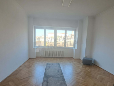 Magyar jakobinusok tere-budapest-xii-kerulet-magyar-jakobinusok-tere_2.jpg