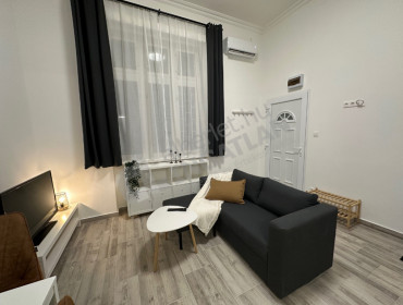 Kisfaludy utca-budapest-viii-kerulet-kisfaludy-utca_1.jpg