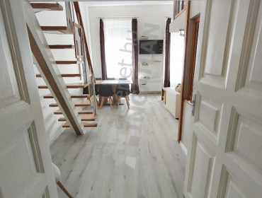 Teleki László tér-budapest-viii-kerulet-teleki-laszlo-ter_18.jpg