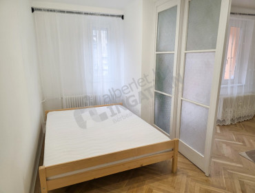 Harminckettesek tere-budapest-viii-kerulet-harminckettesek-tere_3.jpg