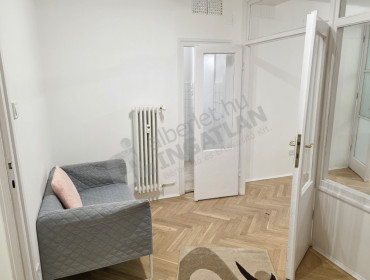 Harminckettesek tere-budapest-viii-kerulet-harminckettesek-tere_5.jpg