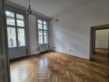 Perczel Mór utca-budapest-v-kerulet-perczel-mor-utca_6.jpg