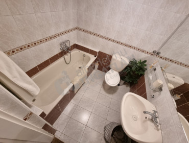 Országház utca-budapest-i-kerulet-orszaghaz-utca_11.jpg