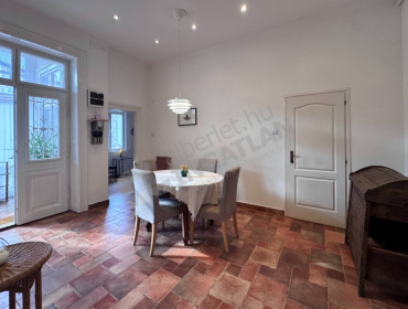 Iskola utca-budapest-i-kerulet-iskola-utca_2.jpg