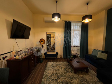 Jókai tér-budapest-vi-kerulet-jokai-ter_2.jpg