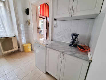 Teleki László tér-budapest-viii-kerulet-teleki-laszlo-ter_22.jpg