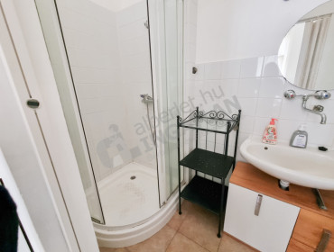 Teleki László tér-budapest-viii-kerulet-teleki-laszlo-ter_24.jpg