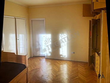 Madách Imre út-budapest-vii-kerulet-madach-imre-ut_4.jpg