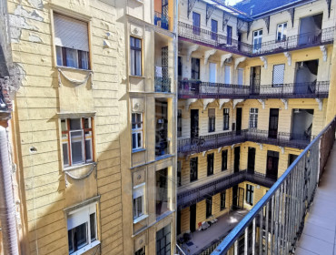 Károly körút-budapest-vii-kerulet-karoly-korut_18.jpg