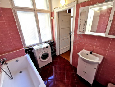 Károly körút-budapest-vii-kerulet-karoly-korut_2.jpg