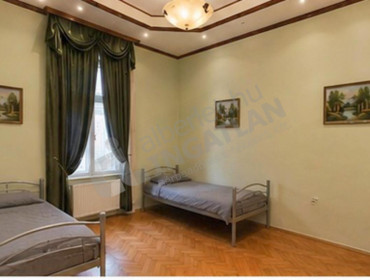 Baross tér-budapest-vii-kerulet-baross-ter_10.jpg