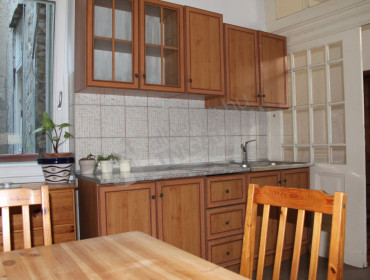 Eötvös utca-budapest-vi-kerulet-eotvos-utca_12.jpg