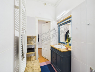Vörösmarty utca-budapest-vi-kerulet-vorosmarty-utca_17.jpg