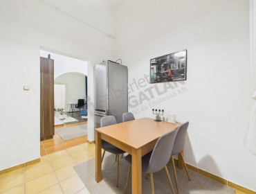 Vörösmarty utca-budapest-vi-kerulet-vorosmarty-utca_8.jpg