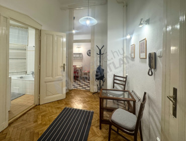 Erzsébet tér-budapest-v-kerulet-erzsebet-ter_16.jpg