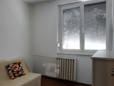 Hollós Korvin Lajos utca-budapest-iii-kerulet-hollos-korvin-lajos-utca_1.jpg