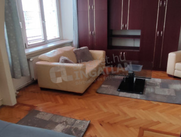 Révay köz-budapest-vi-kerulet-revay-koz_3.jpg