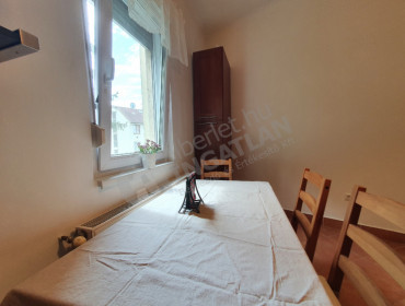Varsányi Irén utca-budapest-ii-kerulet-varsanyi-iren-utca_9.jpg