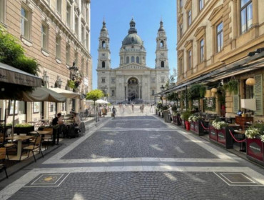 Nádor utca-budapest-v-kerulet-nador-utca_17.jpg