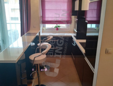 Corvin sétány-budapest-viii-kerulet-corvin-setany_7.jpg