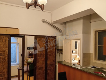 Szentkirályi utca-budapest-viii-kerulet-szentkiralyi-utca_2.jpg