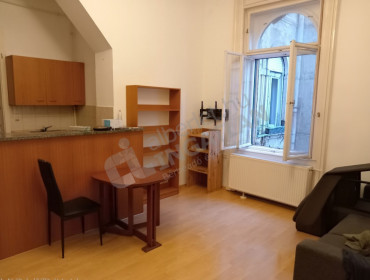 Szentkirályi utca-budapest-viii-kerulet-szentkiralyi-utca_4.jpg