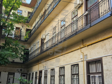 Hajós utca-budapest-vi-kerulet-hajos-utca_26.jpg