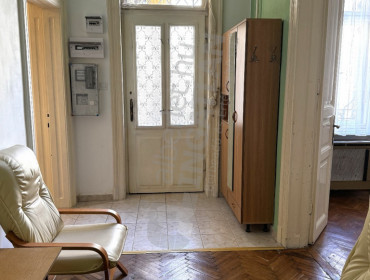 Vörösmarty utca-budapest-vi-kerulet-vorosmarty-utca_2.jpg