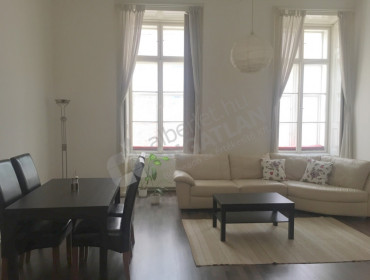 Papnövelde utca-budapest-v-kerulet-papnovelde-utca_2.jpg