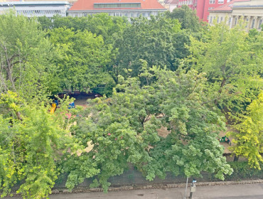 Honvéd tér-budapest-v-kerulet-honved-ter_21.jpg