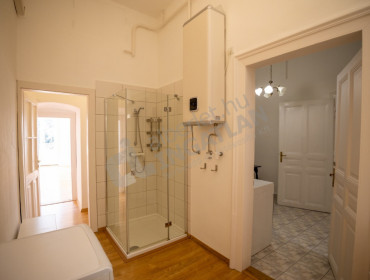 Bajcsy-Zsilinszky út-budapest-vi-kerulet-bajcsy-zsilinszky-ut_23.jpg
