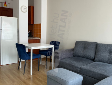 Corvin sétány-budapest-viii-kerulet-corvin-setany_3.jpg