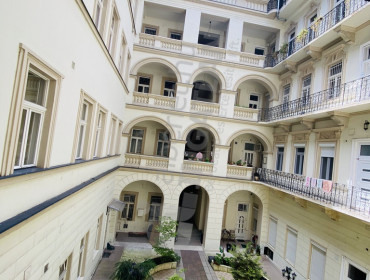 Vörösmarty utca-budapest-vi-kerulet-vorosmarty-utca_18.jpg